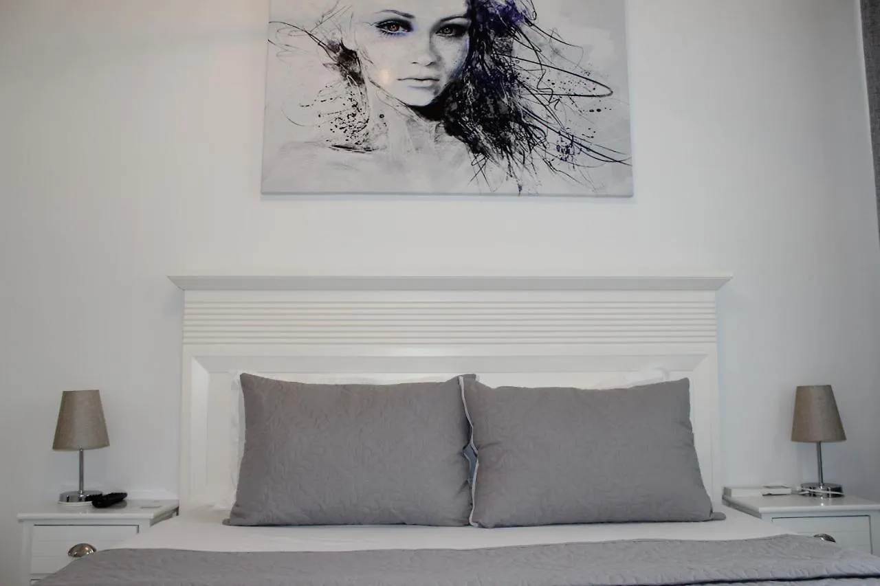 Luxury City Center Apartment - Romana Bucarest Apartahotel