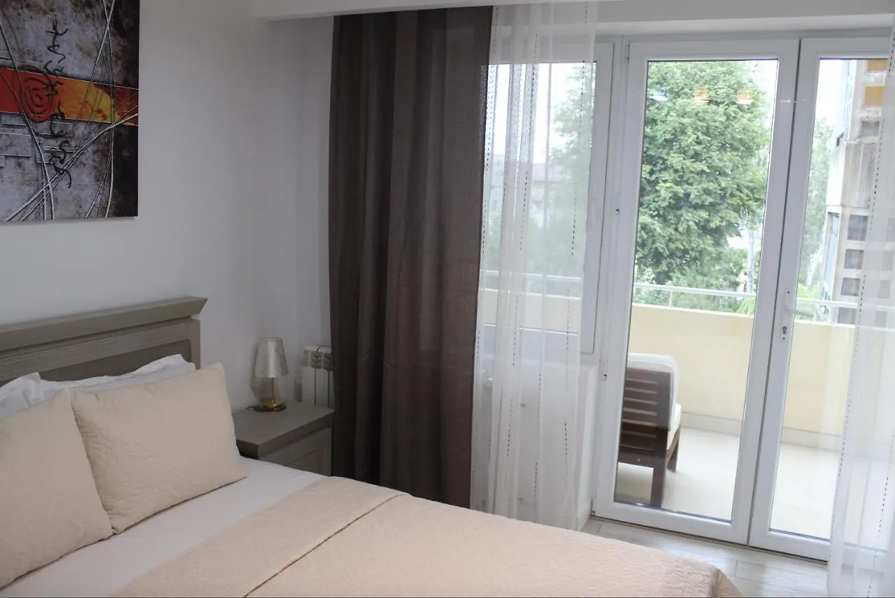 Luxury City Center Apartment - Romana ブカレスト 0*,  ルーマニア